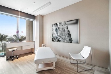 Residence 3904 at Iconbay. Enjoy the amazing Biscayne Bay Views