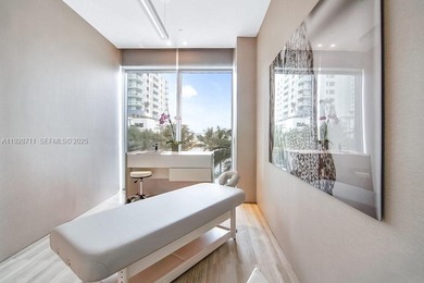 Residence 3904 at Iconbay. Enjoy the amazing Biscayne Bay Views