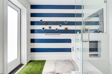 Discover the epitome of convenience and LUXURY COASTAL LIVING