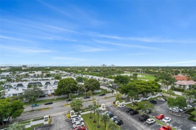 Priced to sell! 
Great high floor convertible condo with great