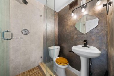 Priced to sell! 
Great high floor convertible condo with great