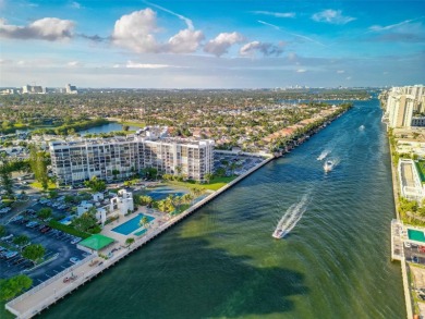 Priced to sell! 
Great high floor convertible condo with great