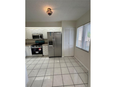 Beautifully Renovated 2-Bedroom Condo with Pool View - Century