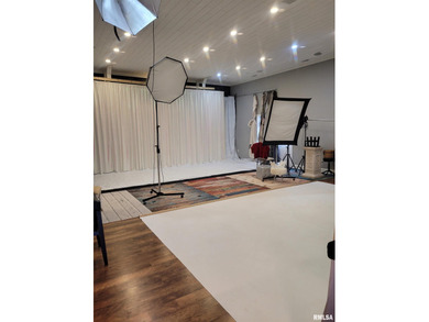 Positioned on the east side of town with a 6,000+ daily vehicle