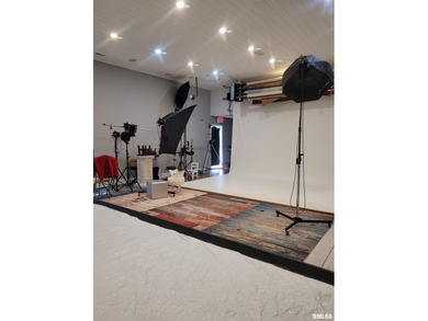 Positioned on the east side of town with a 6,000+ daily vehicle