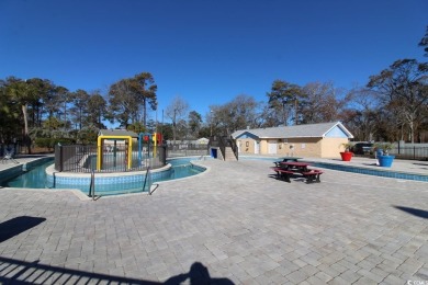 This 2BR/2BA condominium is located on the top floor of the