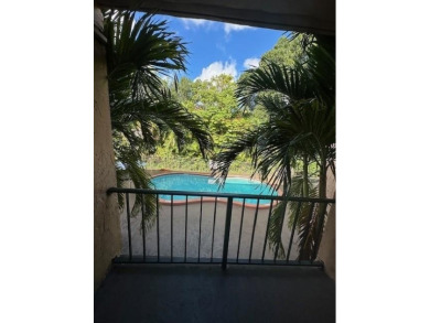 !! FANTASTIC LOCATION. ** condo in the heart of Coral Springs