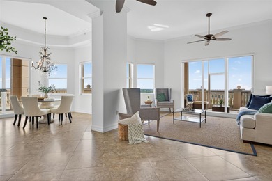 LUXURY PENTHOUSE WITH PRIVATE BOAT SLIP, OVER 1,000 SQFT TERRACE