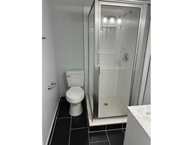 !! FANTASTIC LOCATION. ** condo in the heart of Coral Springs