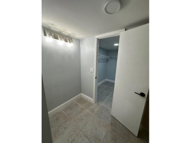 !! FANTASTIC LOCATION. ** condo in the heart of Coral Springs