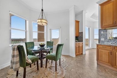 LUXURY PENTHOUSE WITH PRIVATE BOAT SLIP, OVER 1,000 SQFT TERRACE