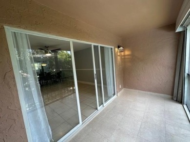 !! FANTASTIC LOCATION. ** condo in the heart of Coral Springs