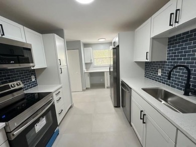 !! FANTASTIC LOCATION. ** condo in the heart of Coral Springs