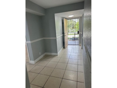 !! FANTASTIC LOCATION. ** condo in the heart of Coral Springs