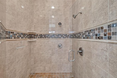 LUXURY PENTHOUSE WITH PRIVATE BOAT SLIP, OVER 1,000 SQFT TERRACE