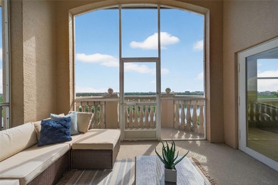 LUXURY PENTHOUSE WITH PRIVATE BOAT SLIP, OVER 1,000 SQFT TERRACE