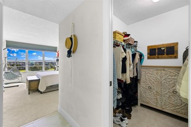 Stunning and bright 3BR/2BA condo with spacious rooms and