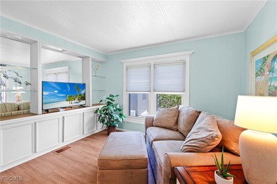 A BEAUTIFUL LAKE FRONT 2-BED, 2-BATH HOME IN 55+ LAKE ARROWHEAD