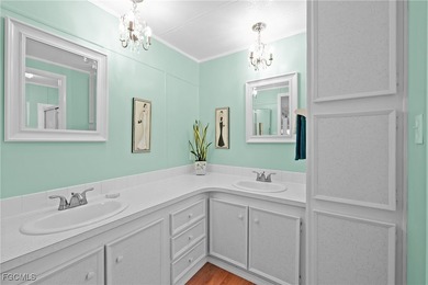 A BEAUTIFUL LAKE FRONT 2-BED, 2-BATH HOME IN 55+ LAKE ARROWHEAD