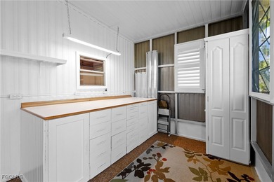 A BEAUTIFUL LAKE FRONT 2-BED, 2-BATH HOME IN 55+ LAKE ARROWHEAD