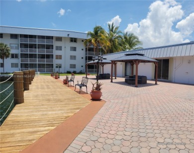 Spectacular WATERFRONT PENTHOUSE.
Ultra-Exclusive 55+ Community