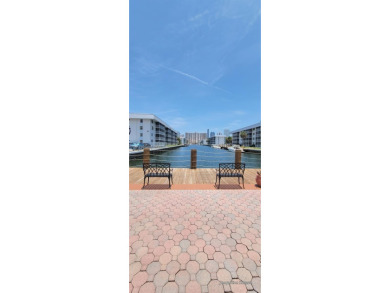 Spectacular WATERFRONT PENTHOUSE.
Ultra-Exclusive 55+ Community