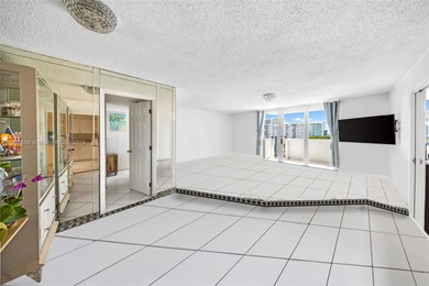 Enjoy breathtaking Bay views from this elegant 2 bed / 2 bath