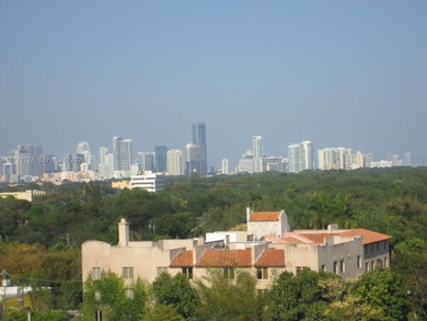 CORNER UNIT, BEAUTIFUL CONDO, OPEN BALCONY, KITCHEN WITH GRANITE