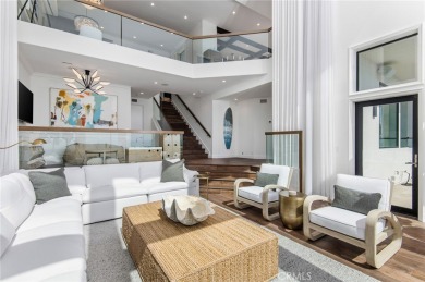 Panoramic, unobstructed views of the iconic coastline, ranging