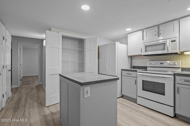 *$10,000 CREDIT AT CLOSING* - JUST IN TIME FOR THE HOLIDAYS -