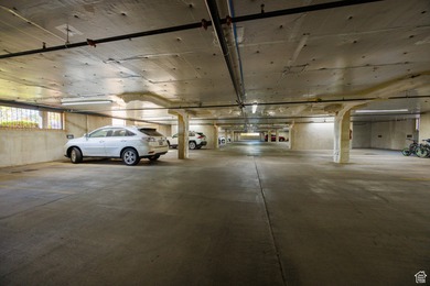 Beautifully Renovated Condo in Prime Provo Location Top-Floor