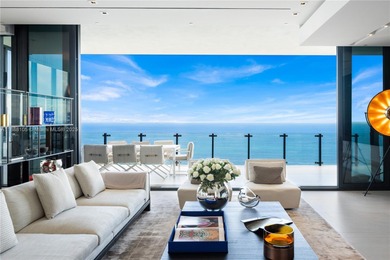 FULL-FLOOR DESIGNER OCEANFRONT LOWER PENTHOUSE WITH UNOBSTRUCTED