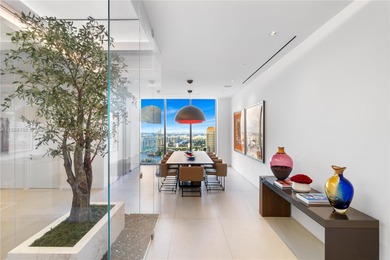 FULL-FLOOR DESIGNER OCEANFRONT LOWER PENTHOUSE WITH UNOBSTRUCTED