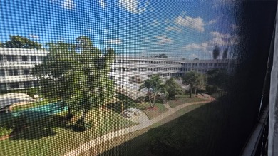 ABsolutely gorgeous 1 bedroom 1 bath in a veyr beautiful and