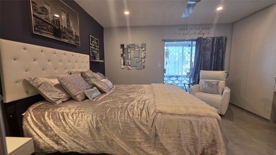 ABsolutely gorgeous 1 bedroom 1 bath in a veyr beautiful and