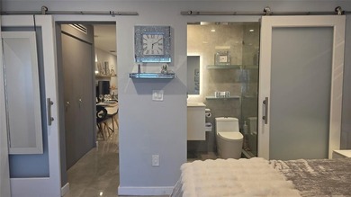 ABsolutely gorgeous 1 bedroom 1 bath in a veyr beautiful and