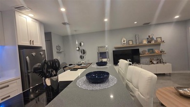 ABsolutely gorgeous 1 bedroom 1 bath in a veyr beautiful and