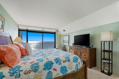 Penthouse living with a stunning oceanfront view in the Windy