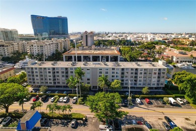 BEAUTIFUL 2 BEDROOM , 2 BATHROOM
Spacious and bright unit