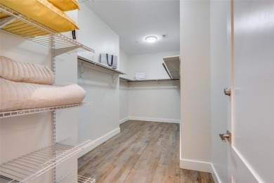 If you dream of living in a home with breathtaking views, it can