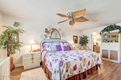 Welcome to your TURNKEY beachside slice of paradise! Lovely 2