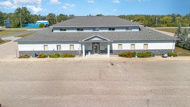 For Purchase Professional Medical Office Building | 9,000+ SF |