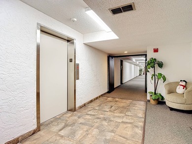 Welcome to your 2 bedroom 2 bath 955 sq ft, dream condo