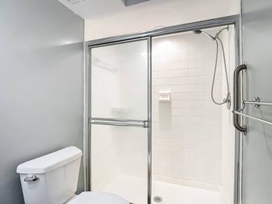 Welcome to your 2 bedroom 2 bath 955 sq ft, dream condo