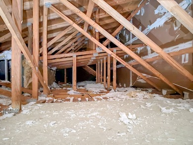 Welcome to your 2 bedroom 2 bath 955 sq ft, dream condo