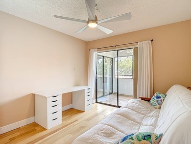 Welcome to your 2 bedroom 2 bath 955 sq ft, dream condo