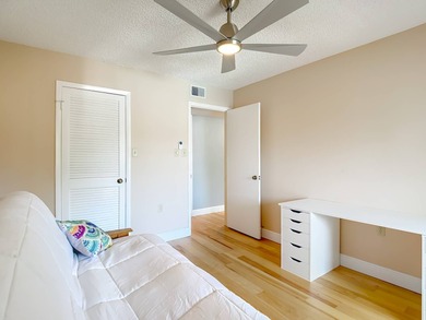 Welcome to your 2 bedroom 2 bath 955 sq ft, dream condo