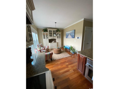 Beautifully finished Charleston Style house custom built by the