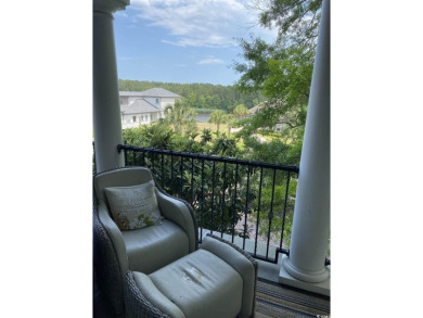 Beautifully finished Charleston Style house custom built by the