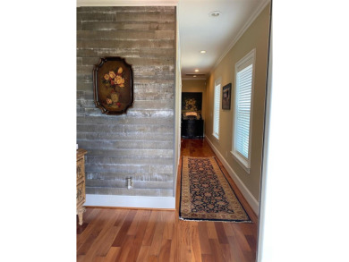 Beautifully finished Charleston Style house custom built by the